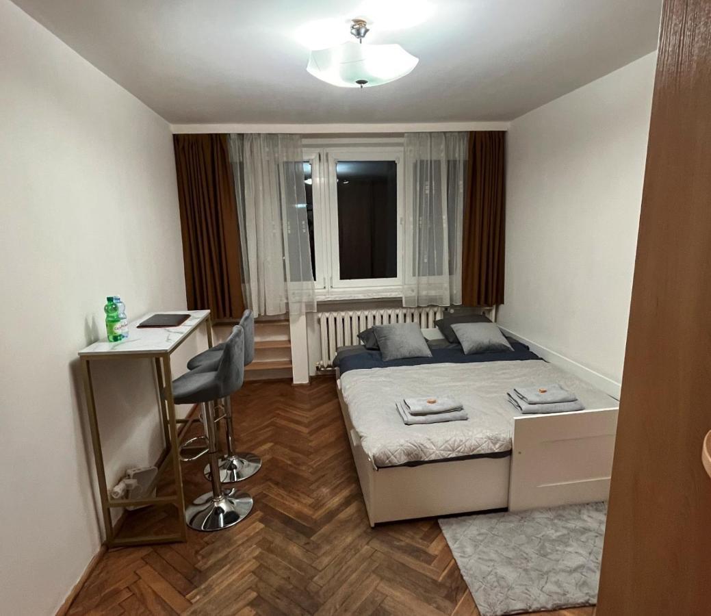 :: Apartment City Center :: Варшава Екстериор снимка