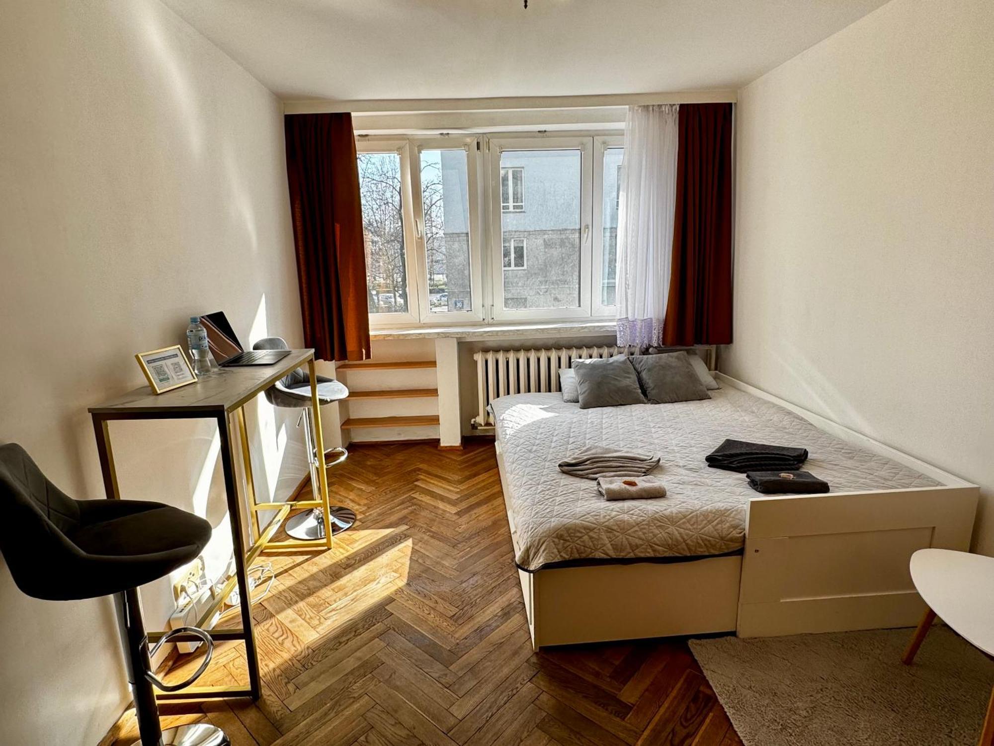 :: Apartment City Center :: Варшава Екстериор снимка